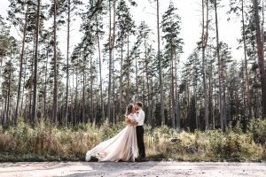 Kainodara. Vestuvių fotografavimas vs. įprasta fotosesija. Kiek kainuoja vestuvių fotografai.