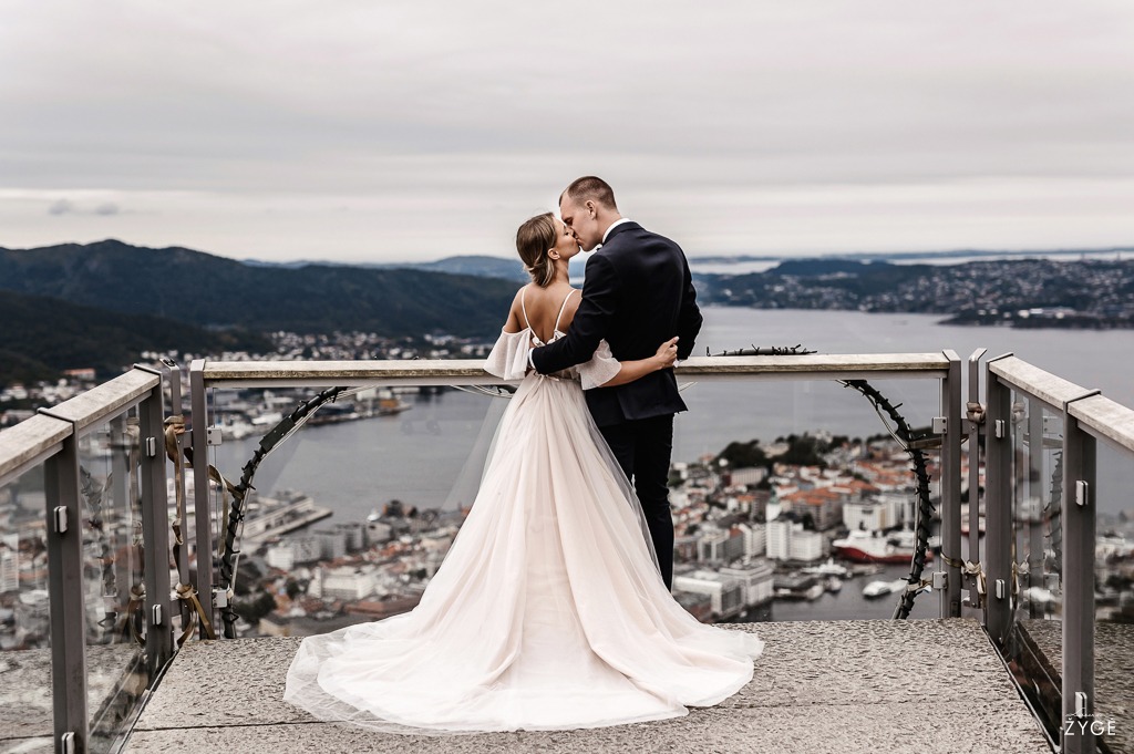 dovile arnas norway bergen vestuviu fotografe laura zyge photography 19 - Vestuvės